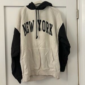 Brandy Melville / John Galt New York Sweatshirt